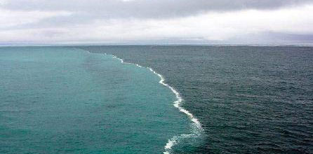 The two oceans that meet but don't mingle!